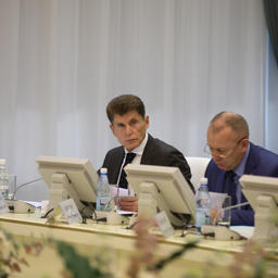 Губернатор Приморского края Олег КОЖЕМЯКО на совещании у секретаря Совбеза Николая Патрушева. Фото пресс-службы правительства региона