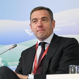 Заместитель министра промышленности и торговли Виктор ЕВТУХОВ на сессии ВЭФ. Фото Антона Балашова, фотобанк Росконгресса